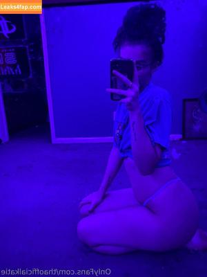 thaofficialkatie photo #0011