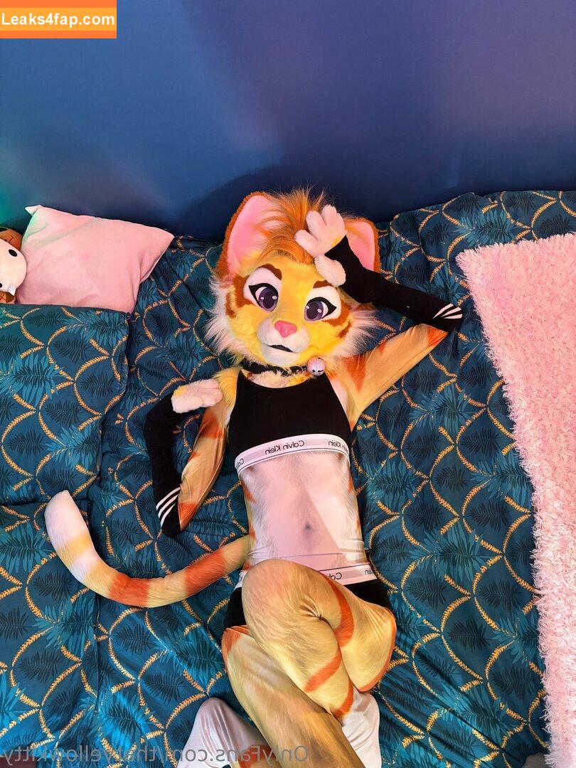 thatyellowkitty /  leaked photo photo #0012