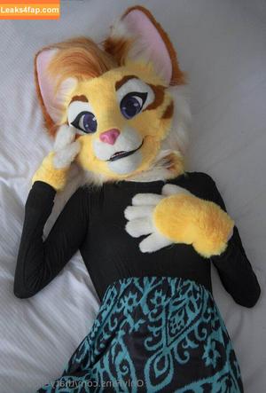 thatyellowkitty photo #0032