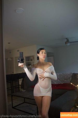 thesophiakelly photo #0002