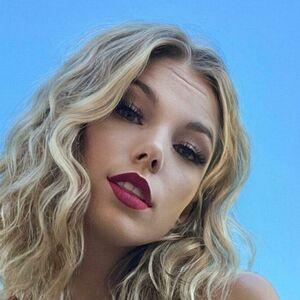 Thetaylortwins photo #0006