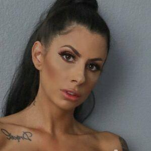 Tiauna Riley photo #0020