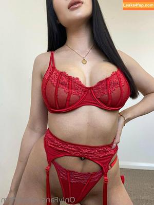 Tiffany Tran photo #0015