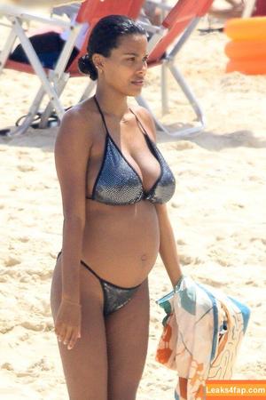 Tina Kunakey photo #0030