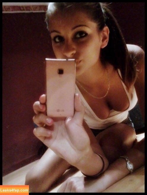 Toth_livia / tothlivia leaked photo photo #0015