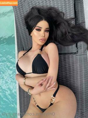 trans_nyla photo #0070