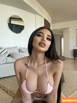 trans_nyla photo #0071