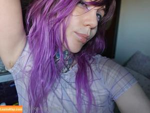 trickynymph photo #0034