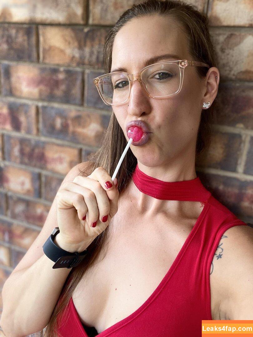 trishaslife / _pleasuretoyqueen / https: / pleasuretoyqueen leaked photo photo #0076