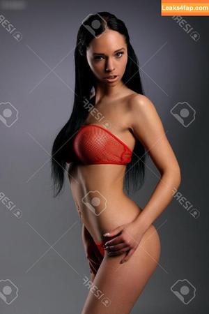 Tyra Kadney photo #0101
