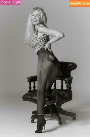 UK Model Melissa S photo #0007