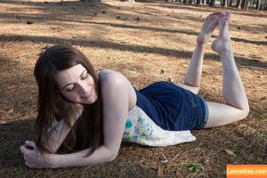 Uncanny Megan photo #0087