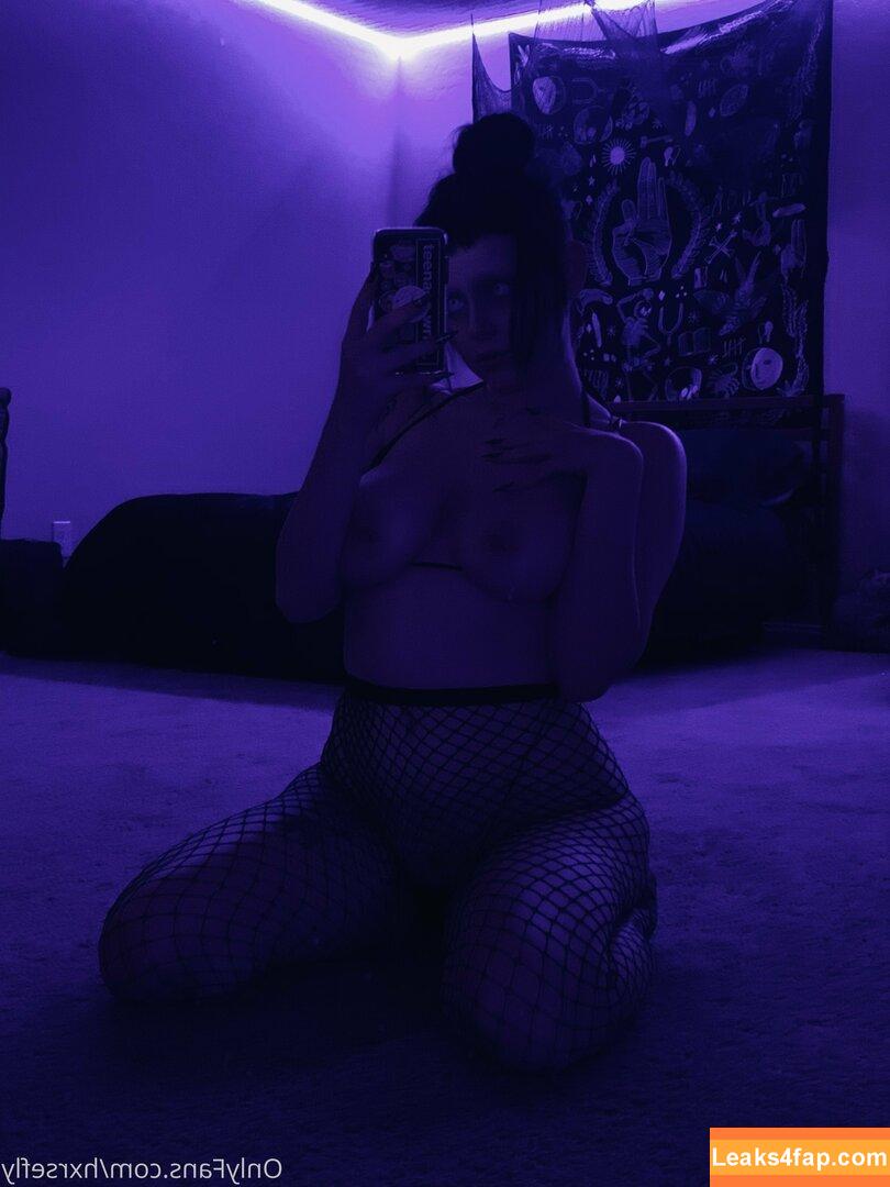 userelaine_exe /  leaked photo photo #0014