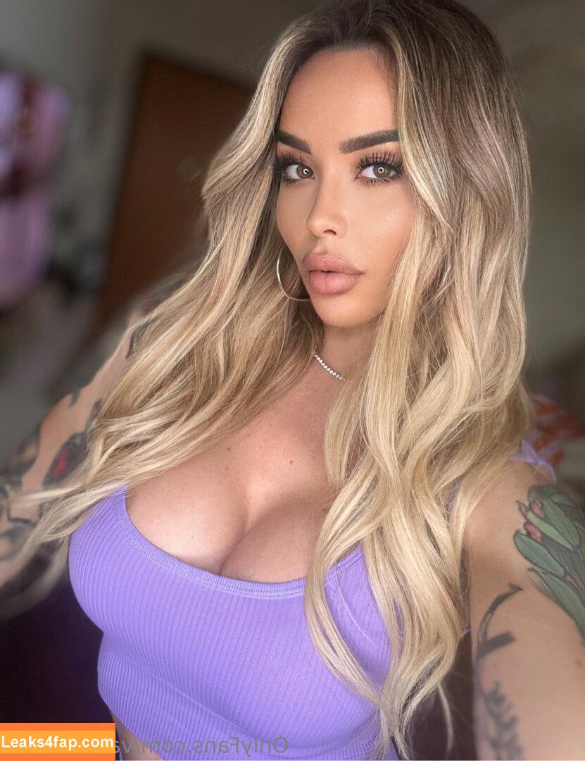 valeriamoxx / valeria.moxx leaked photo photo #0028