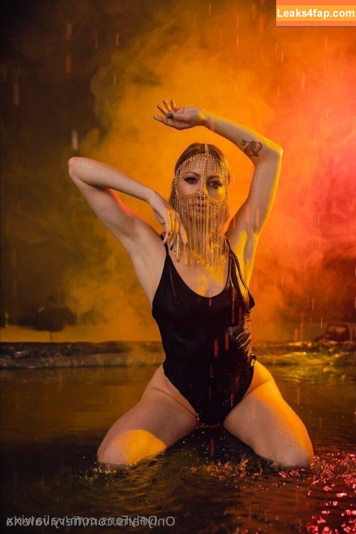 valiawixx / miss_valix leaked photo photo #0014