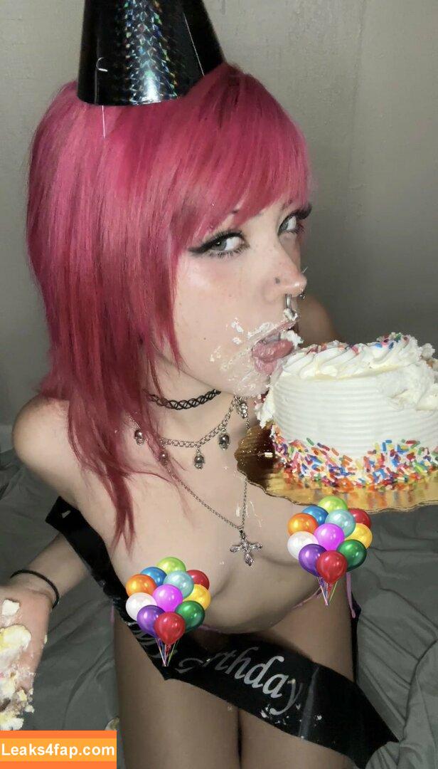 Valvampire / Peachyyval / kill.val leaked photo photo #0023