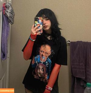 Valvampire photo #0014