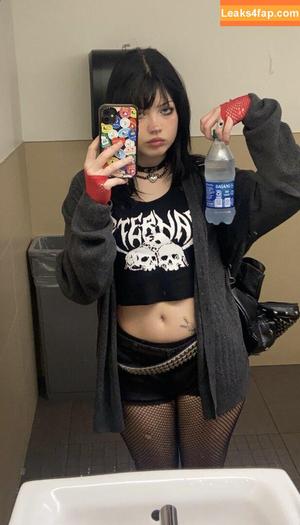 Valvampire photo #0017