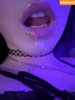 Valvampire photo #0040