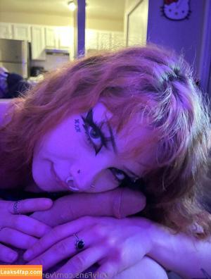 Valvampire photo #0062
