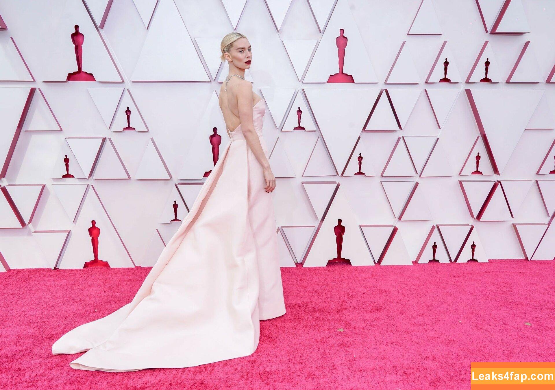 Vanessa Kirby / kirbyshae420 / vanessa__kirby слитое фото фото #0013