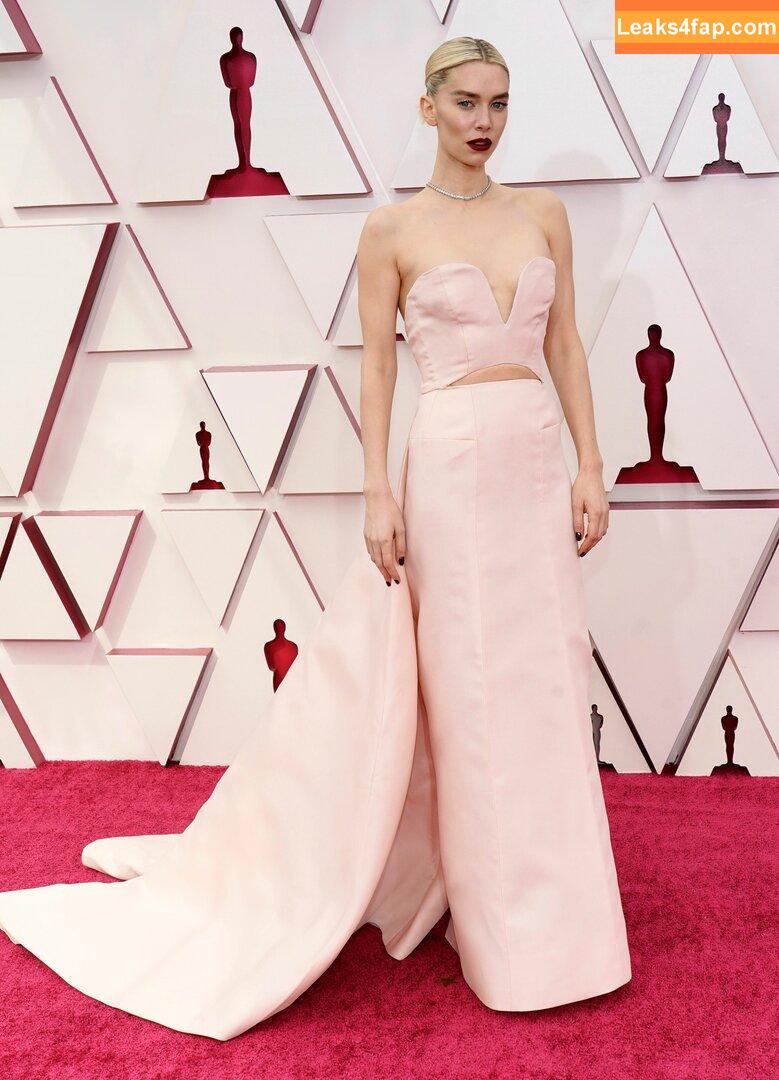 Vanessa Kirby / kirbyshae420 / vanessa__kirby leaked photo photo #0026