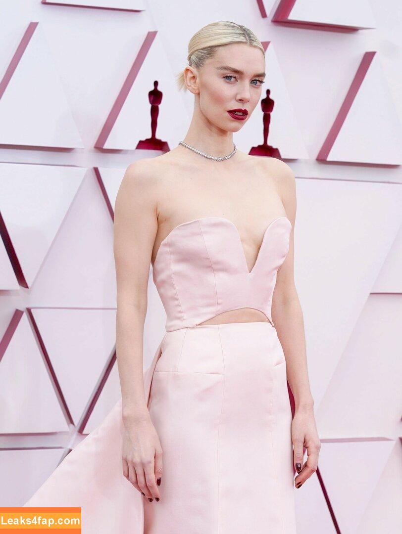 Vanessa Kirby / kirbyshae420 / vanessa__kirby leaked photo photo #0032