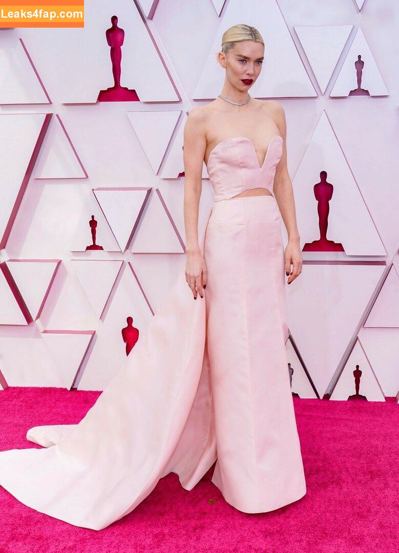 Vanessa Kirby / kirbyshae420 / vanessa__kirby leaked photo photo #0033
