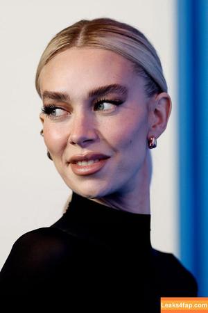 Vanessa Kirby photo #0168