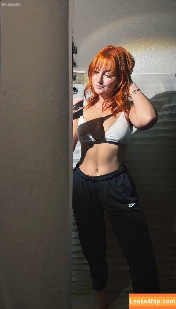 veronique_21_ /  leaked photo photo #0011