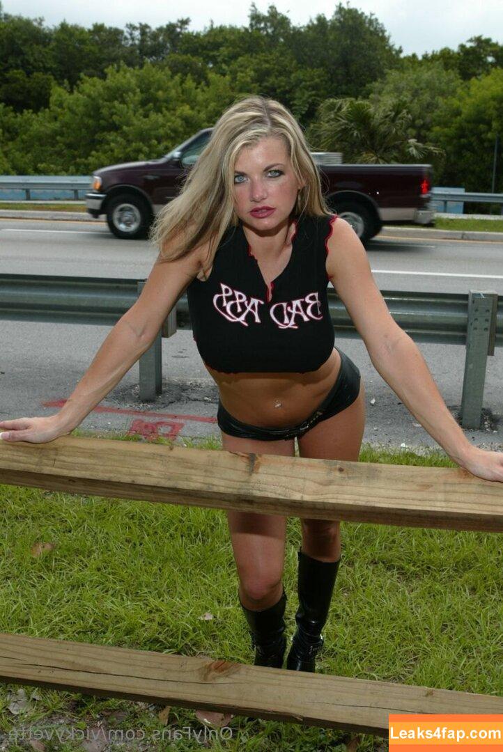vickyvette /  слитое фото фото #0017