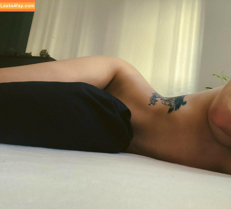 Vielzuklein_ / laurachesnok / vielzuklein / vielzuklein- leaked photo photo #0032