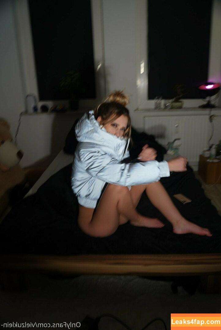 Vielzuklein_ / laurachesnok / vielzuklein / vielzuklein- leaked photo photo #0038