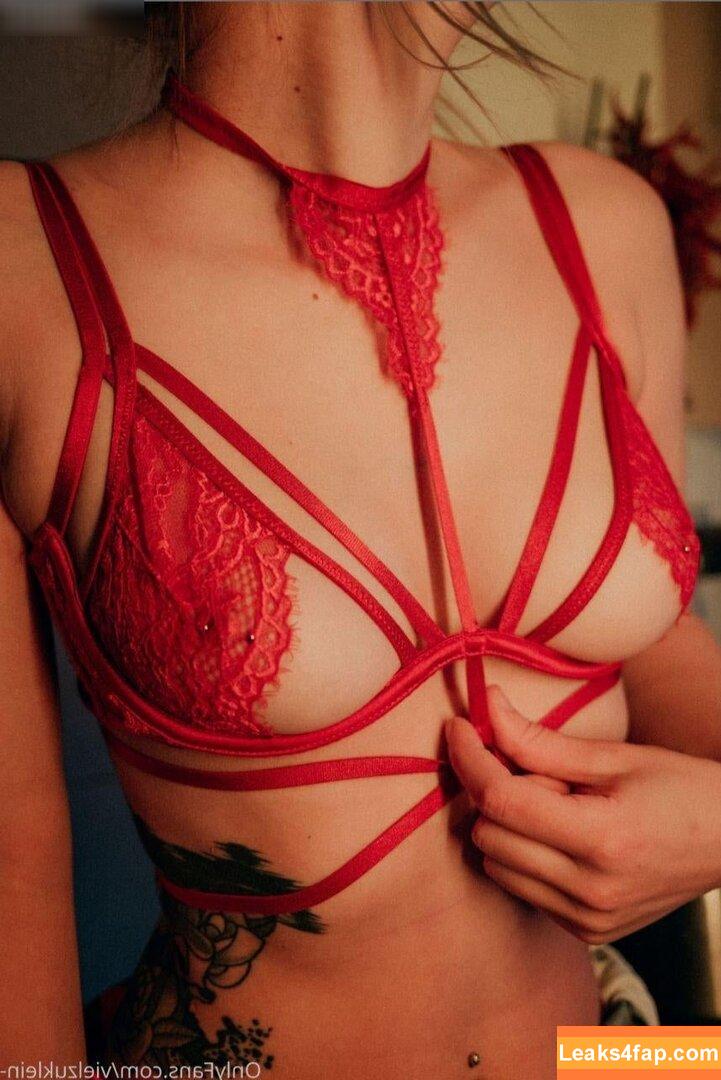 Vielzuklein_ / laurachesnok / vielzuklein / vielzuklein- leaked photo photo #0093