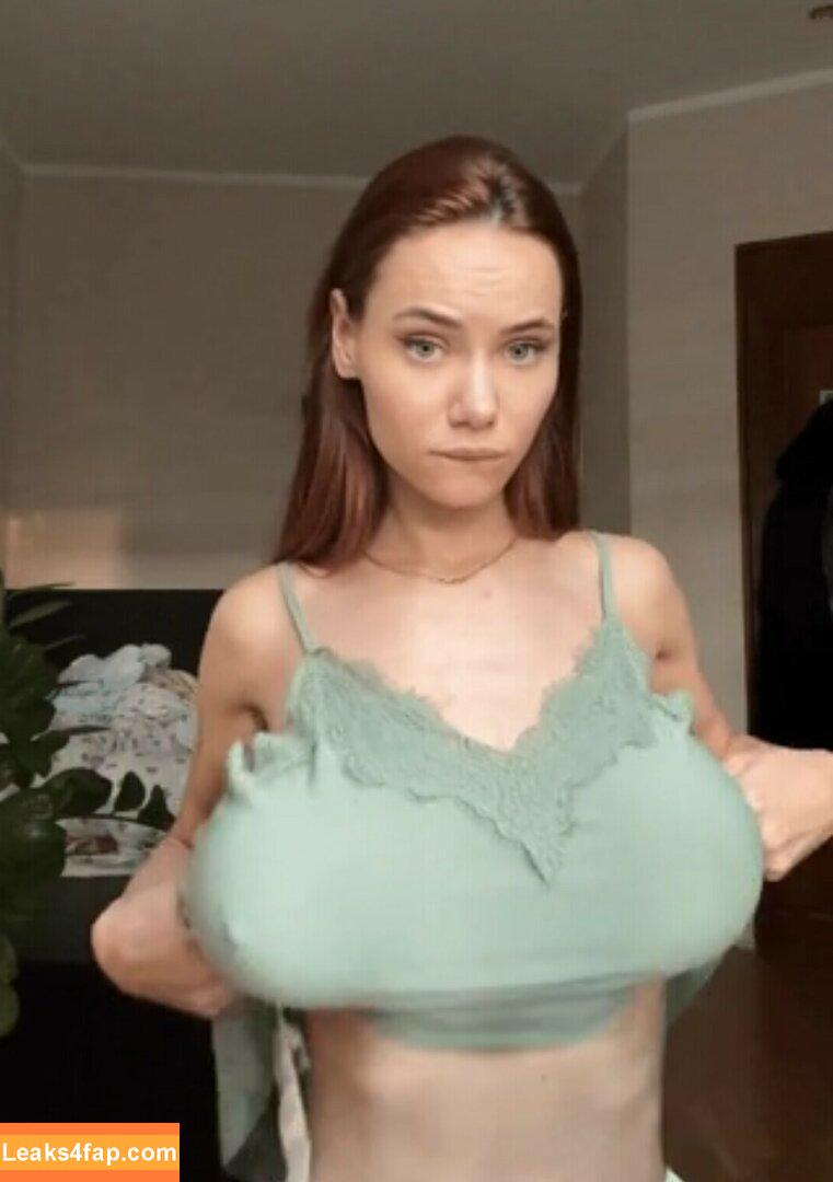 Vikkiraw / Veronika Fortova leaked photo photo #0018