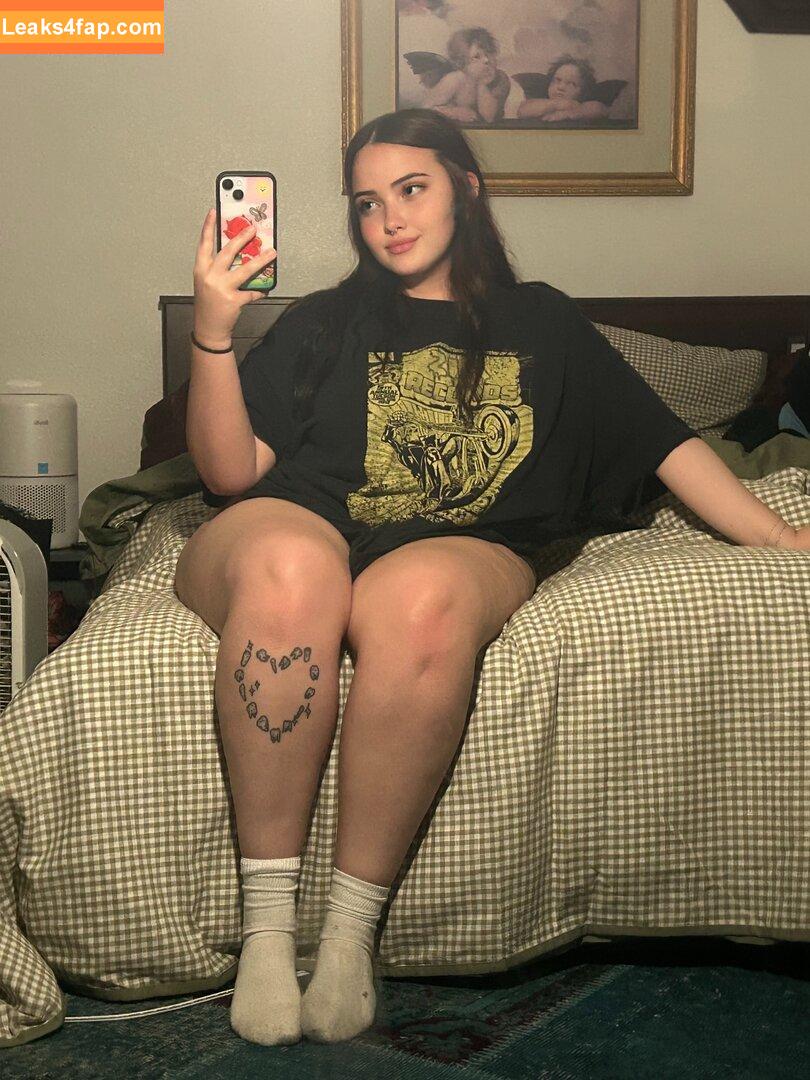 violet_harmon /  leaked photo photo #0010