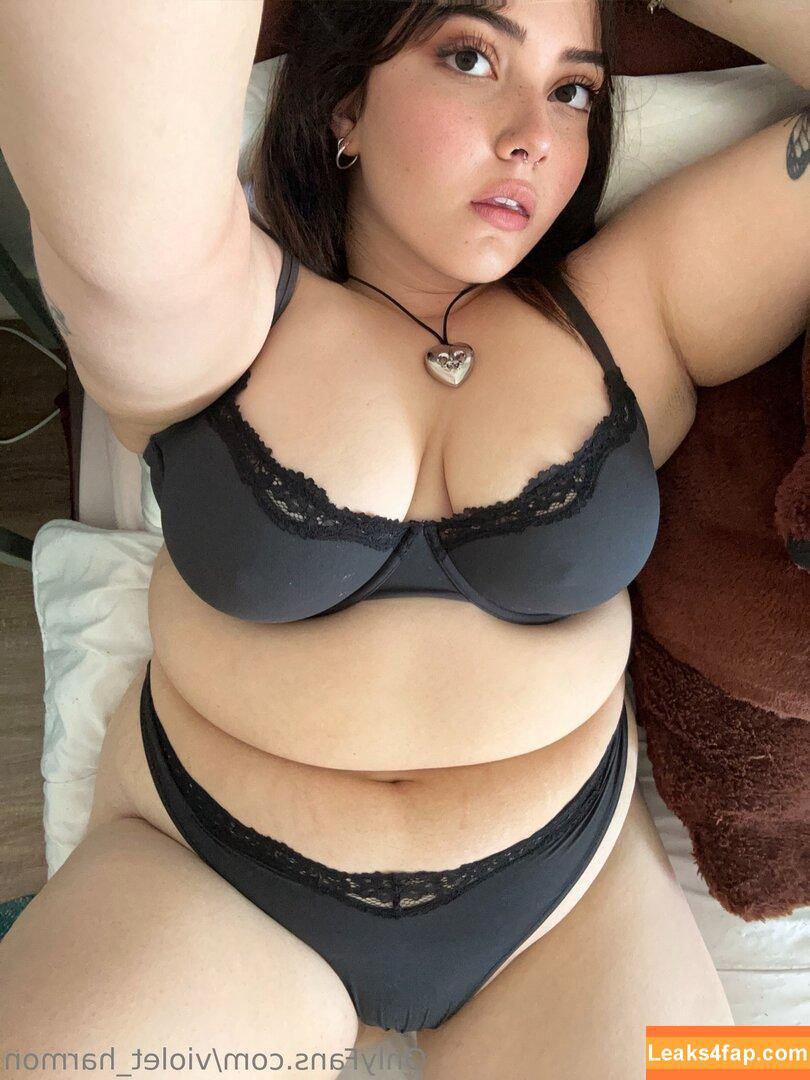 violet_harmon /  leaked photo photo #0014