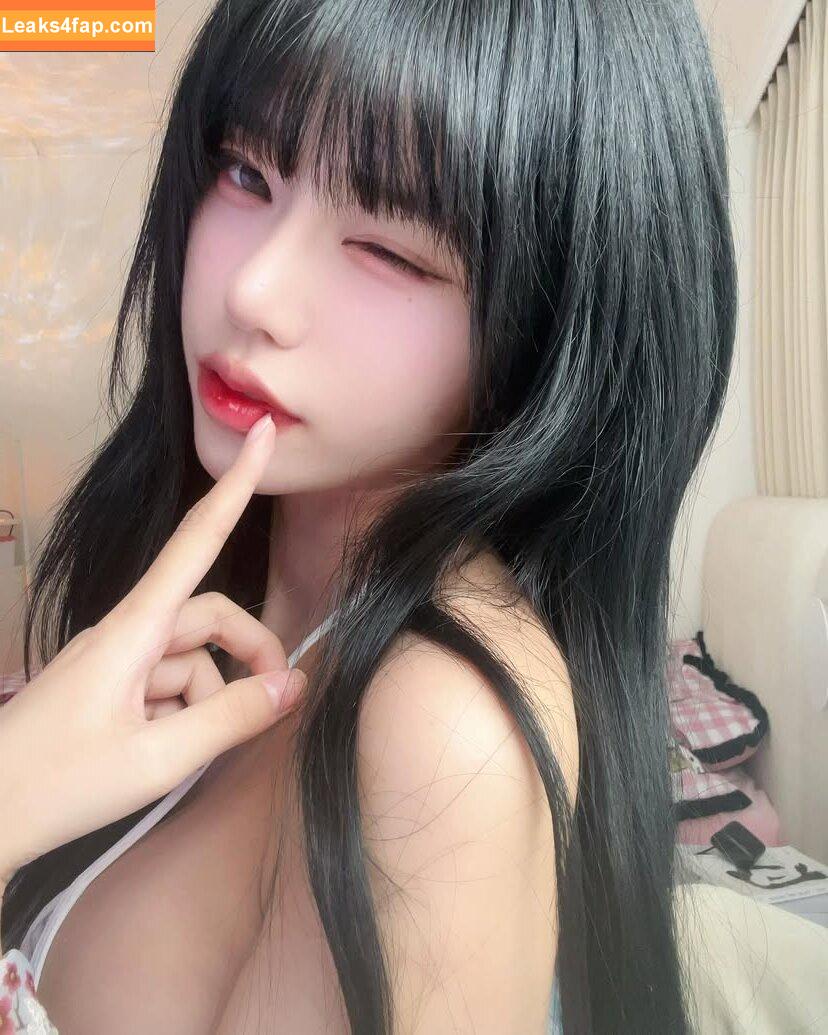we8136 / suri_s2_ / 최솜이 leaked photo photo #0025