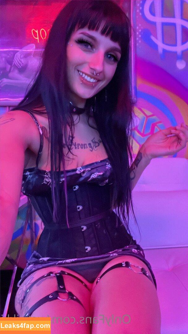 wetnikki /  leaked photo photo #0123
