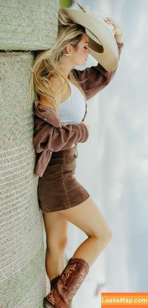 Whitney Robbins photo #0014