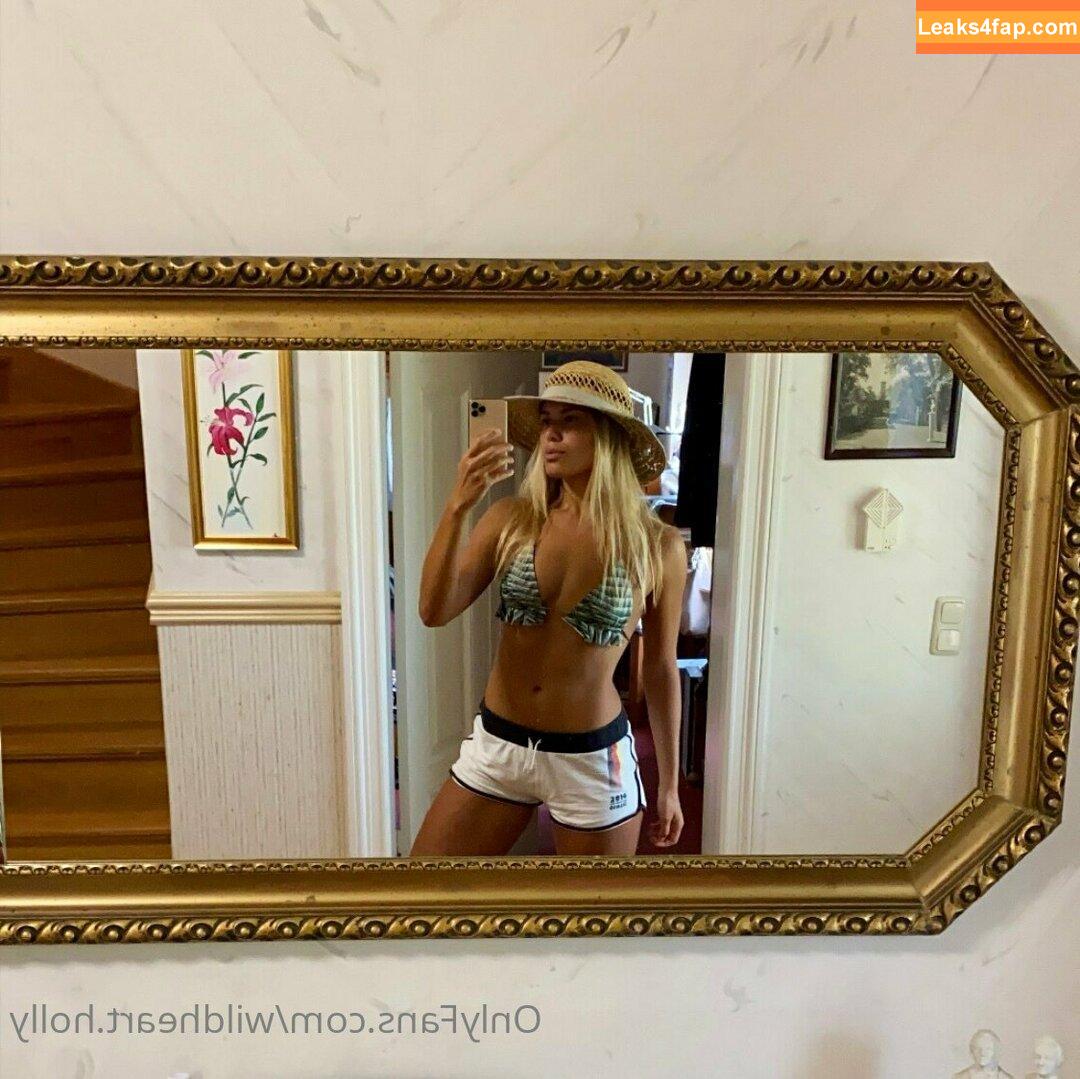 wildheart.holly / Holly Spark / thecaptainswordislaw leaked photo photo #0011