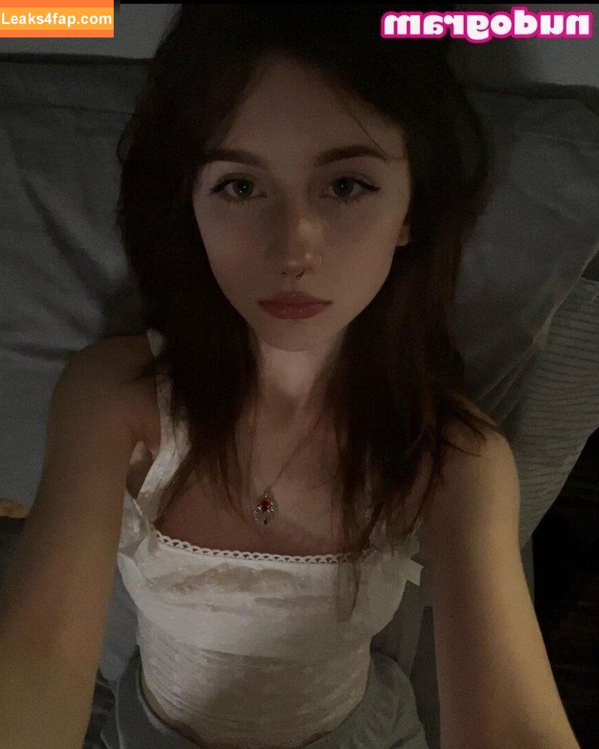 Willow Coppock / willow.j.c / willow.xoxo / willoww.jj.cc / willowww leaked photo photo #0025
