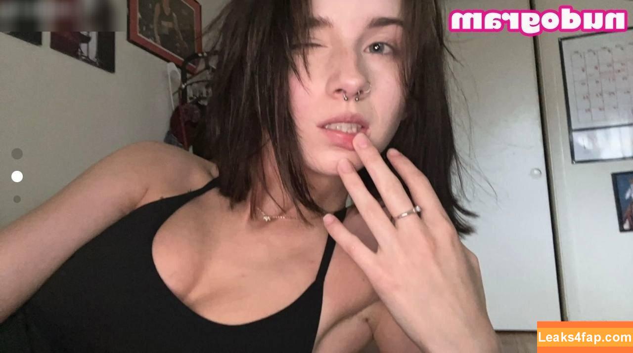 Willow Coppock / willow.j.c / willow.xoxo / willoww.jj.cc / willowww leaked photo photo #0042