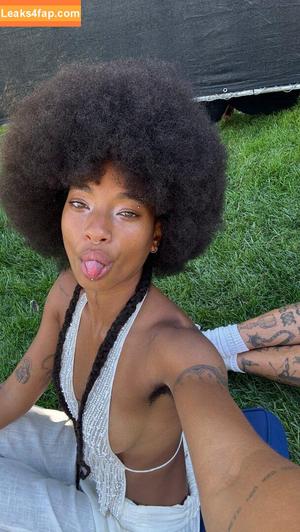 Willow Smith photo #0001