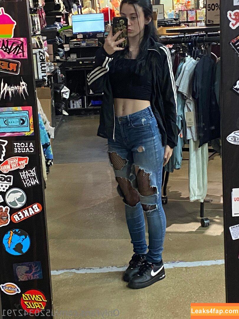 willowcooper / willowcooper77 leaked photo photo #0001