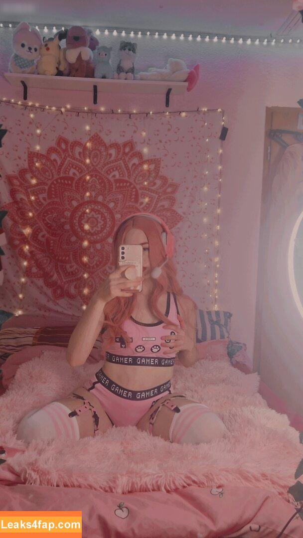wolffoolyy / LittleWolfi / littlewolfiii leaked photo photo #0020