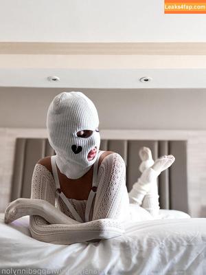 wrappedinnylon фото #0014
