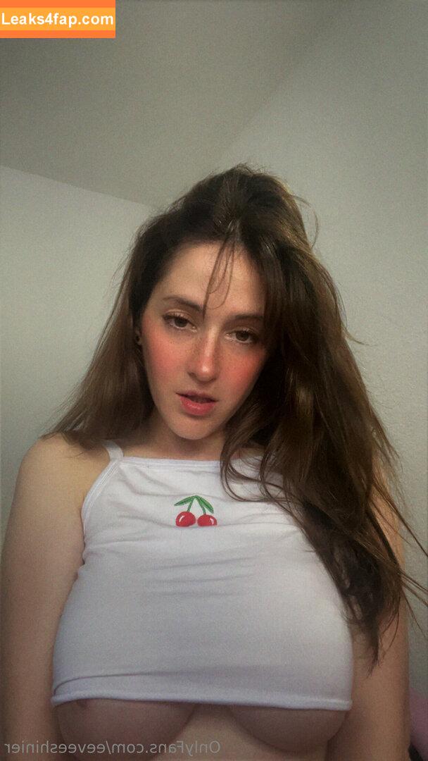 xEeveex / eeveepeaches leaked photo photo #0054