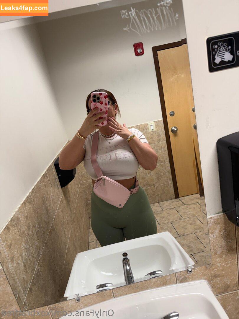 xoxbratfree / xox_brat leaked photo photo #0104