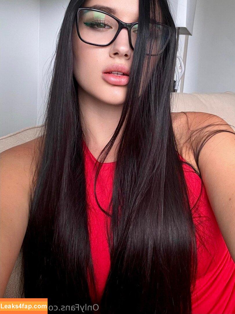 xxmillaa / xxmilla leaked photo photo #0002